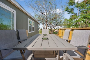 Outdoor dining