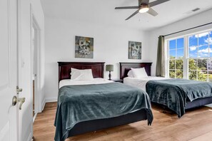 2 bedrooms, iron/ironing board, WiFi, bed sheets - Peaceful Golf Community Condo Near Beach (Myrtle Beach)