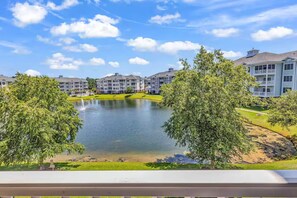 Property grounds - Peaceful Golf Community Condo Near Beach (Myrtle Beach)