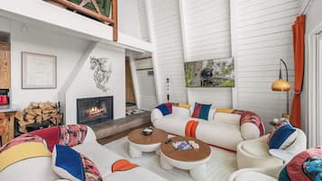 Fernseher, Kamin, Arbeitsbereiche