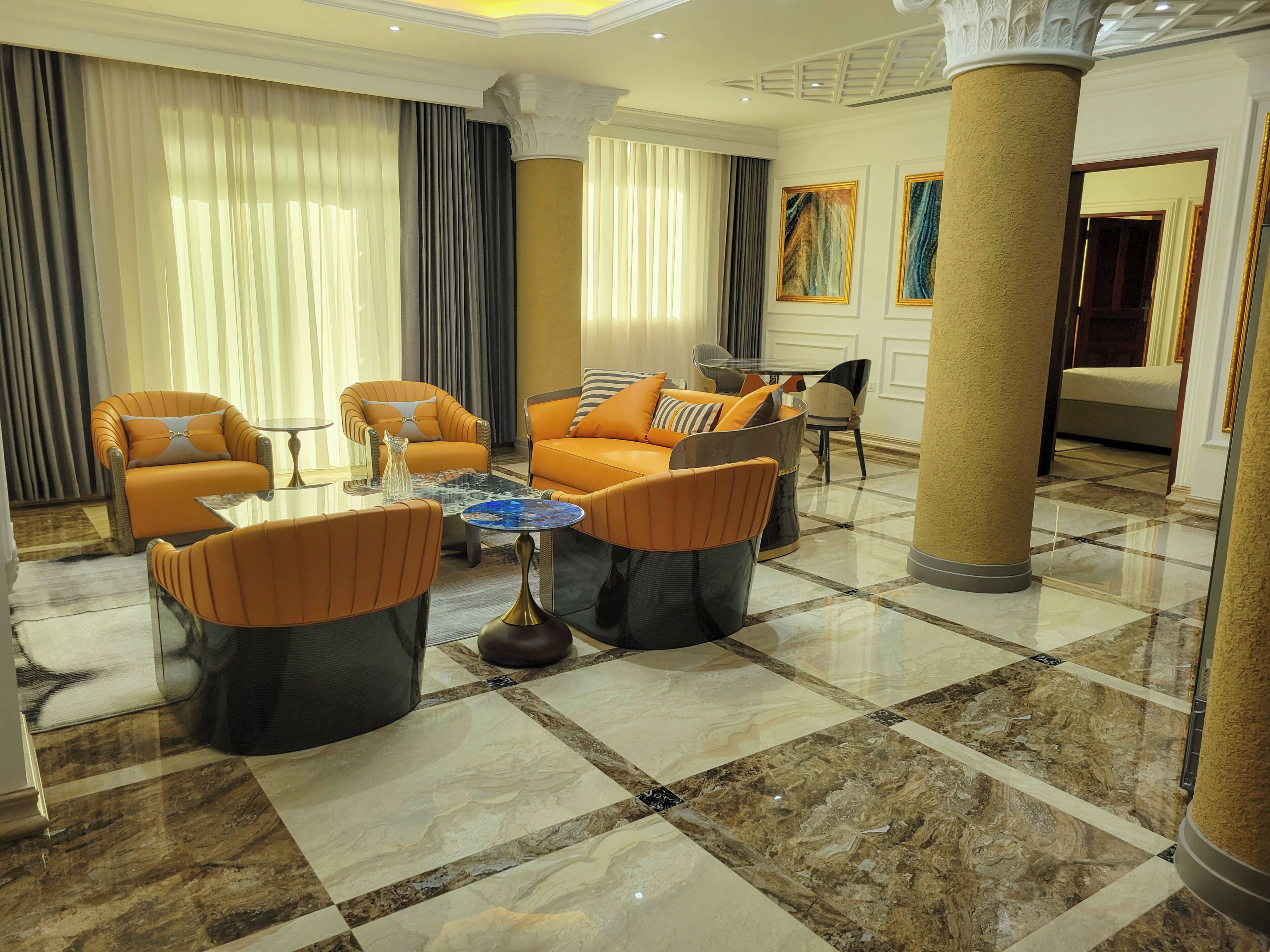 Deluxe Double Room, Balcony, Courtyard View | Living area