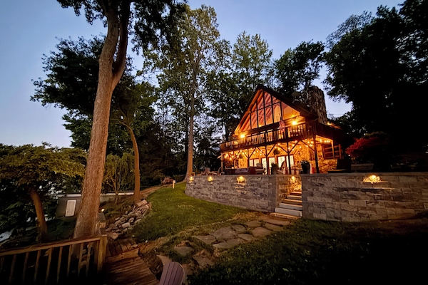 Cabin Rentals, Vacation Cabins and Cabin Getaways | Vrbo