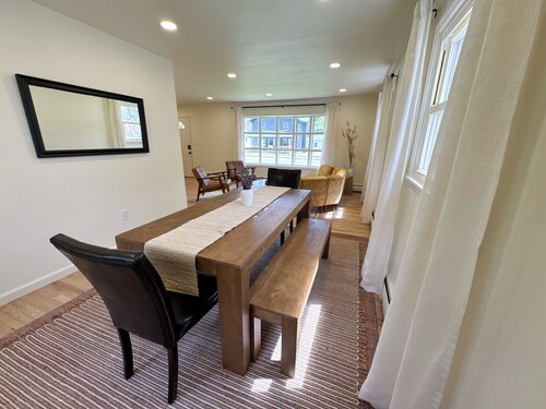 All-Star Stay: 4BR/3Bath Fully Renovated Home