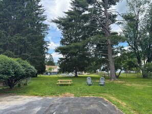 Property grounds - All-Star Stay: 4BR/3Bath Fully Renovated Home (Oneonta)