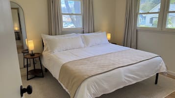 4 chambres, fer et planche à repasser, Wi-Fi, draps fournis