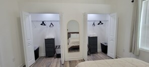 3 habitaciones, tabla de planchar con plancha y wifi gratis