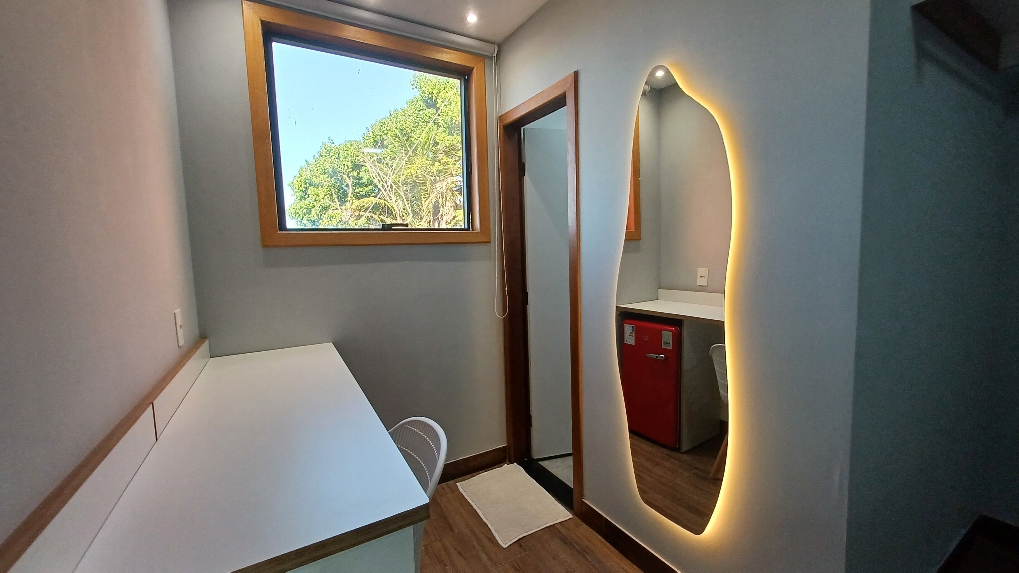 Habitación Confort doble, vistas parciales al mar | Interior