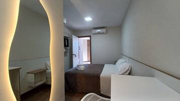 Phòng đôi tiện nghi đơn giản, 1 giường cỡ queen, không hút thuốc | Truy cập Internet không dây miễn phí