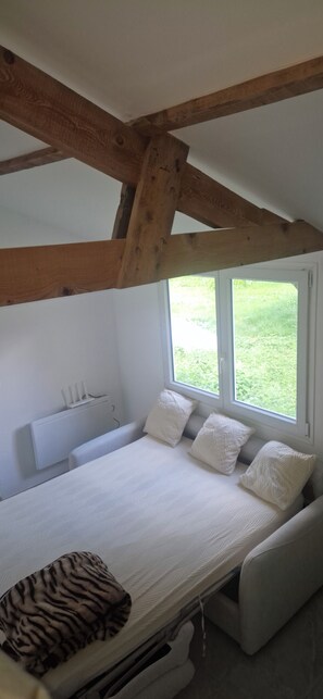 Iron/ironing board, WiFi - Cosy studio 15 minutes from Orly airport (Villeneuve-le-Roi)