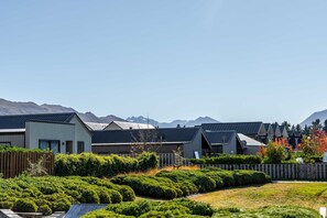 Exterior - The Snug at Glen Dene (Wānaka)