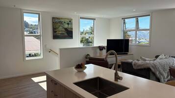 TV, offices