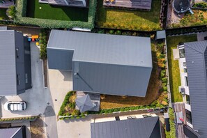 Exterior - Farrant Drive Hideaway with Mountain Views (Wānaka)