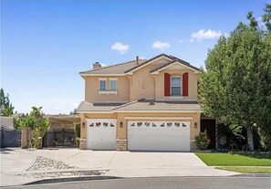 Exterior - 生日和结婚与节日派对
Birthday, Wedding, and Holiday Parties (Rancho Cucamonga)