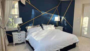 4 bedrooms, in-room safe, desk, iron/ironing board