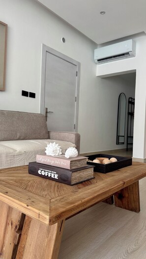 Smart TV - Aqua Esmeralda • Luxury Beachfront • Curazao 103 (Dominicus)