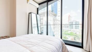Deluxe Suite, City View | Free WiFi