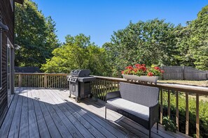 Property grounds - 80 East 080-EL - Modern comfort and convenience in Eastham (Eastham)