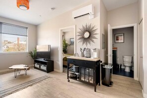 Basic Apartment | Interior