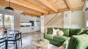 Deluxe-pientalo, patio | Oleskelualue