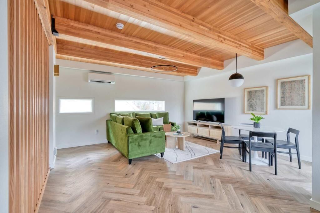 Deluxe Townhome, Patio | Living area