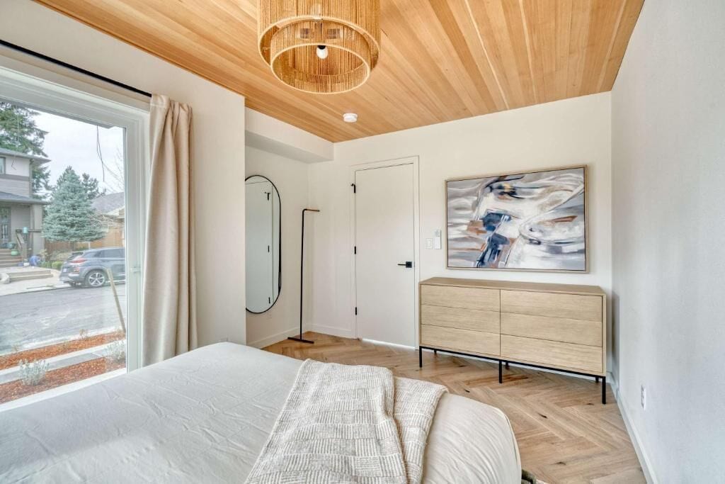 Deluxe Townhome, Patio | WiFi (free), bed sheets