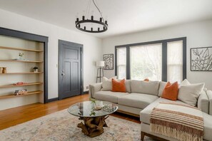 Living area - The Towers (Portland)