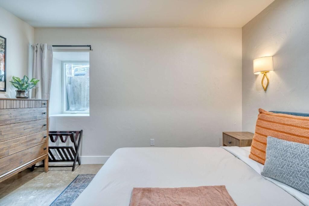 Family Apartment | Iron/ironing board, free WiFi