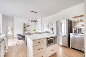 Family Apartment | Interior - Vancouver Ave Stay (Portland)