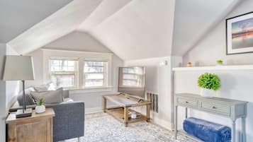 Apartment | Living area
