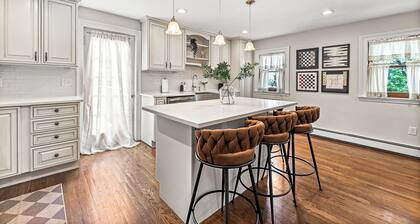 LUX 4BR Somerville, Steps to Green Line, Free Parking, Game Room+Poker Table