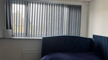 1 bedroom, WiFi, bed sheets