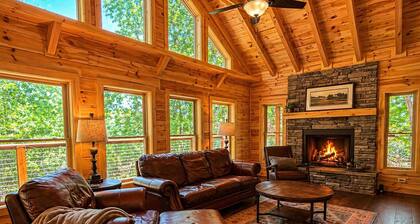Mountain Birdies Log Cabin In Rumbling Bald at Lake Lure! Golf Views! Work Space