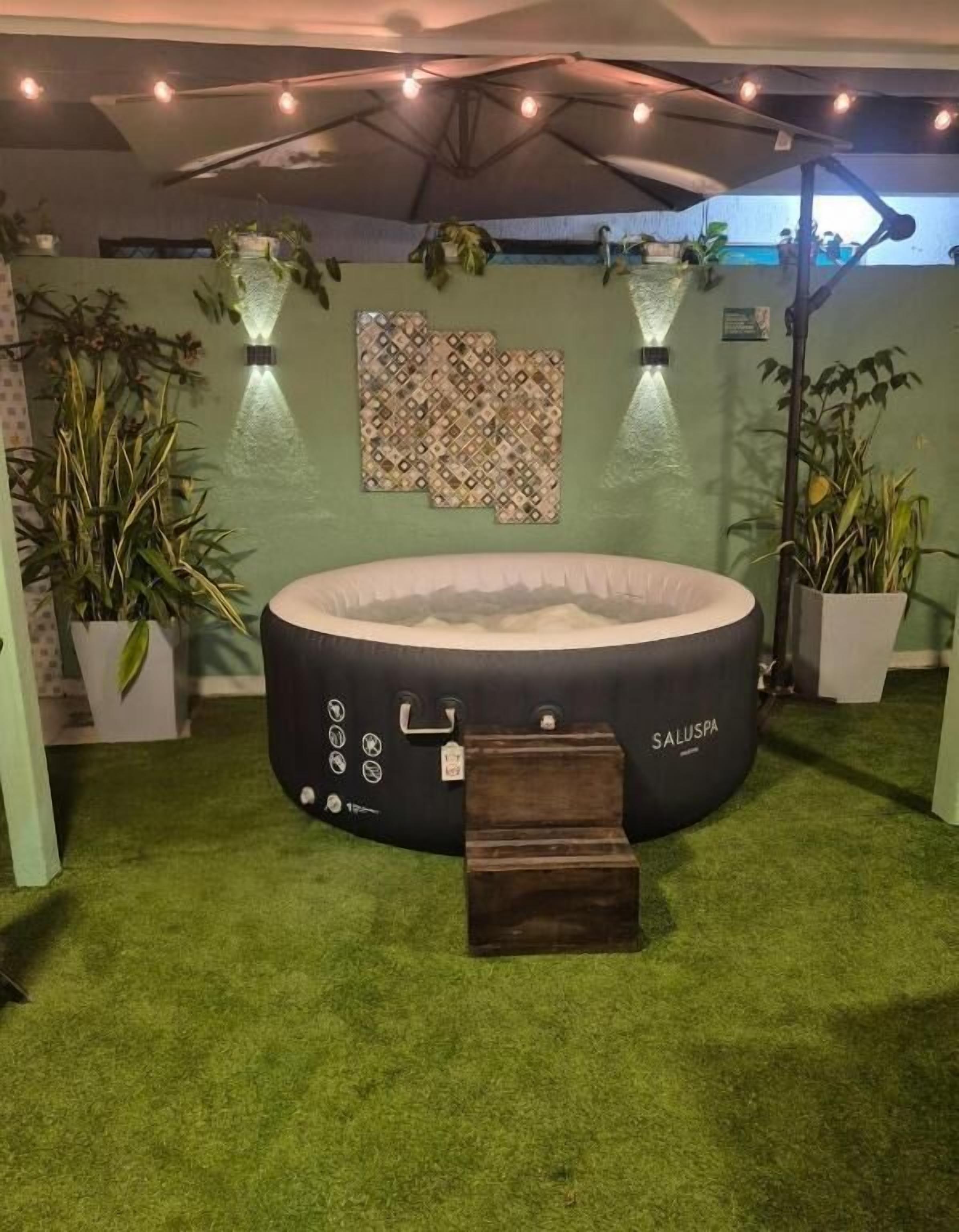 Ducha, artículos de tocador gratuitos, secador de pelo, toallas