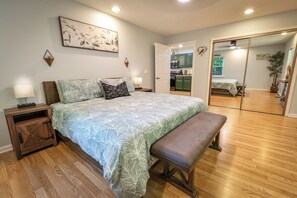3 bedrooms, iron/ironing board, free WiFi, bed sheets - A Puzzle Peak - 5 Acres Woodland Escape (Nashville)