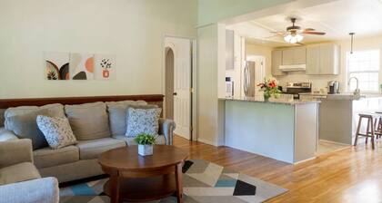 Cozy 3BR Bainbridge Island Home with Large Fenced Yard Near Ferry & Town