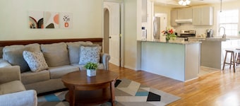 Cozy 3BR Bainbridge Island Home with Large Fenced Yard Near Ferry & Town
