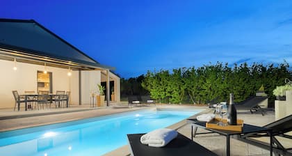 Villa Avellana (Istria - Svetvinčenat)