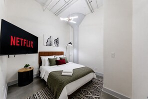 6 habitaciones, tabla de planchar con plancha y acceso a internet 
