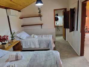 舒适木屋, 外廊, 花园景观 | 笔记本电脑工作区、熨斗/熨板