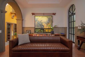 Interior - Casa del Sol. 4 bedrooms + garden | 8 guests (Mexico City)