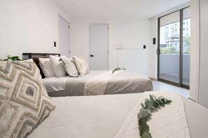 Iron/ironing board, WiFi - Soleá | Chic Apartment in Nápoles, Steps from WTC (Mexico City)