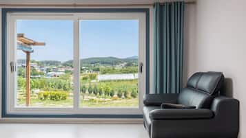 Chambre, 2 chambres (Room A (Private House)) | 2 chambres, Wi-Fi gratuit