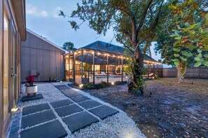 Exterior - Luxury 4B Home & Heated Pool, Resort for 10 guests (Sarasota)