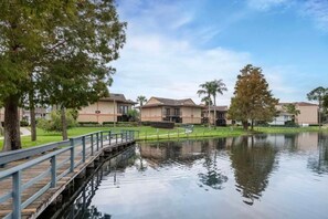 Property grounds - Orlando Resort Villas - Sleeps 6 - Limited Dates - Near Disney (Winter Garden)