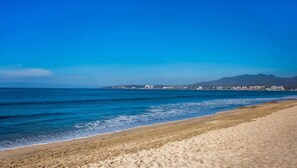Beach nearby - Maralma Bucerias 1 half Blocks from Beach Sleeps 4 (Bucerías)