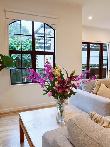 Bright Home Travel Service at Mt Eden