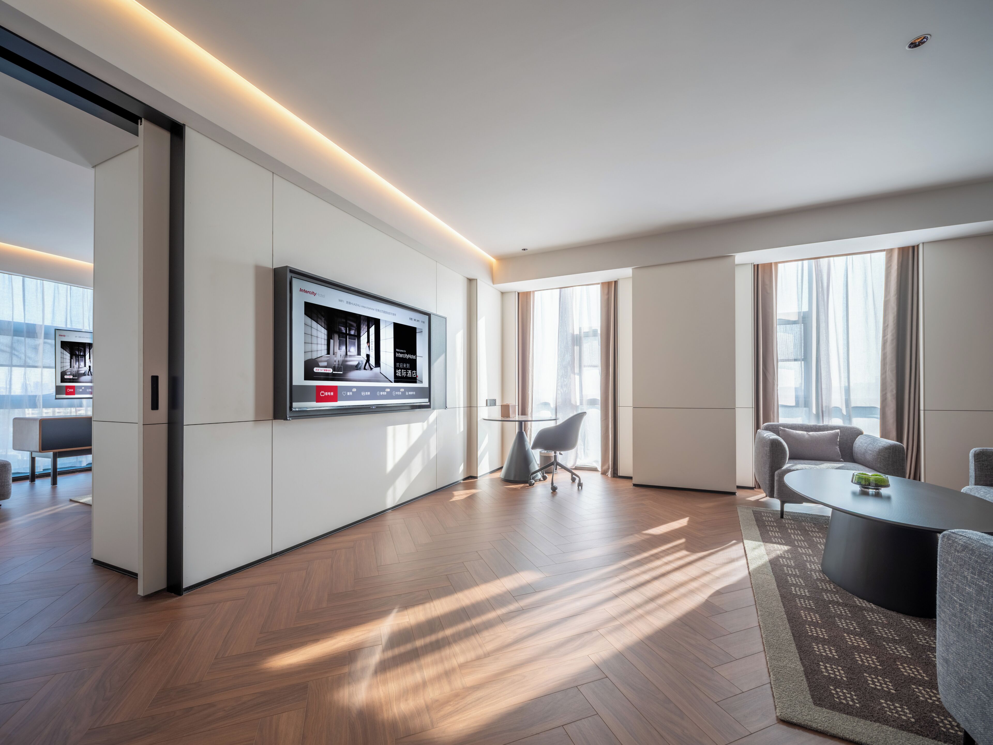 Executive Suite | Interior