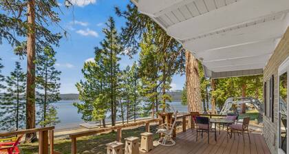Diamond on the Lake - Waterfront Payette Lake home near downtown