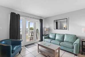 TV - Gulf Views! Beach Service Included! Private Beach! Gulfview I 213! (Miramar Beach)