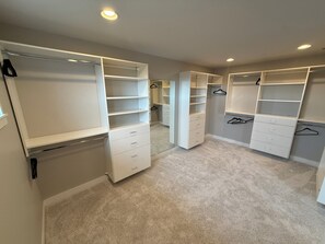 Interior - Perfect 5-bedroom house in pleasant Marysville neighborhood (Marysville)